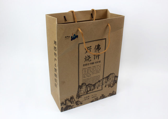 這樣原汁原味土特產(chǎn)禮品盒+手提袋套裝你也想要嗎？快來長沙印刷廠日大彩印定制！
